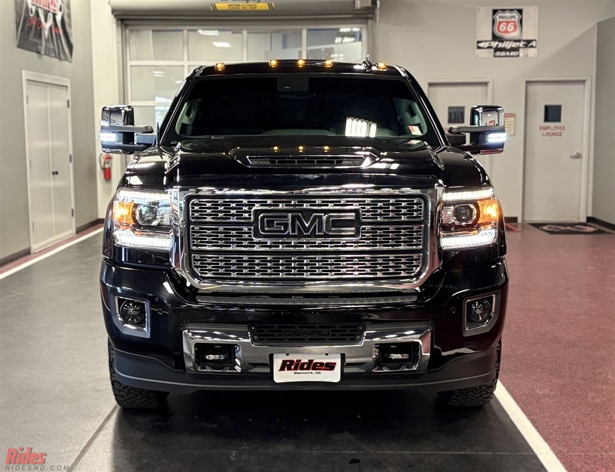 2019 GMC Sierra 3500HD Denali   - Photo 61 - Bismarck, ND 58503