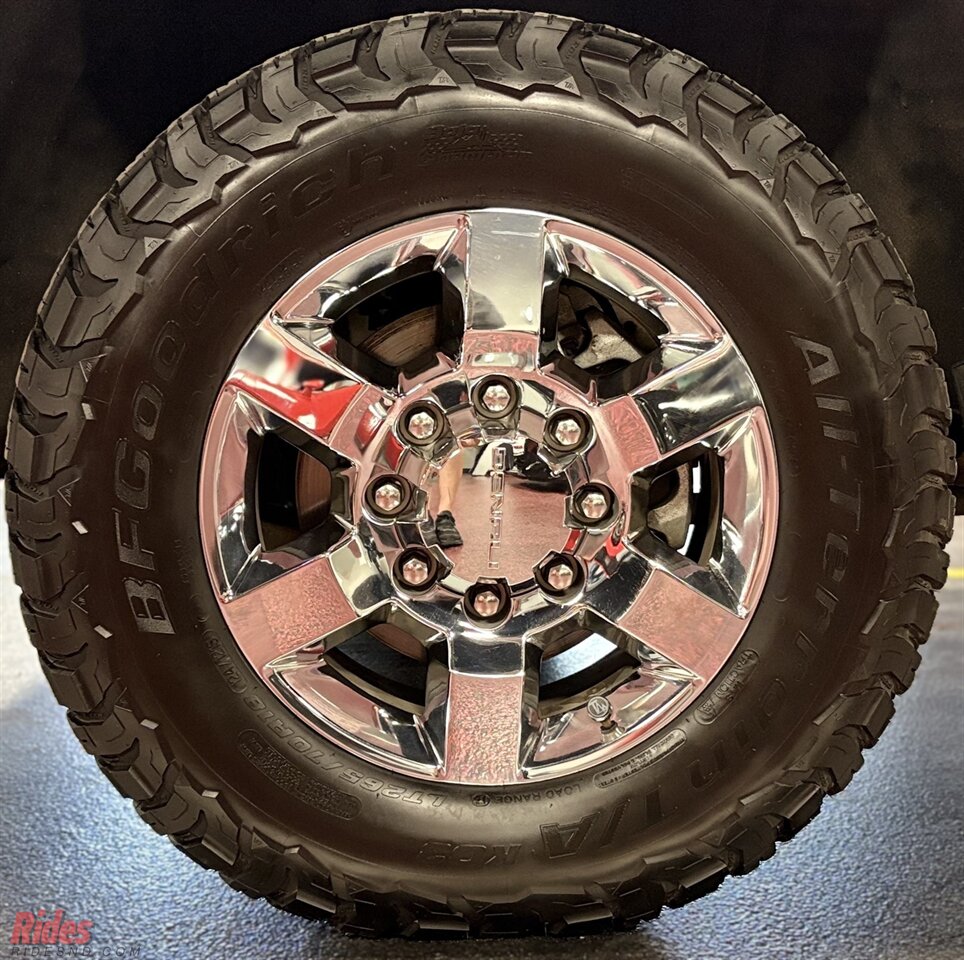 2019 GMC Sierra 3500HD Denali   - Photo 6 - Bismarck, ND 58503