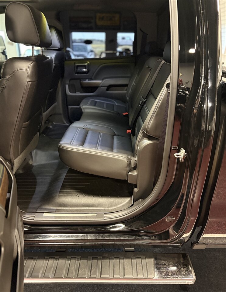 2019 GMC Sierra 3500HD Denali   - Photo 22 - Bismarck, ND 58503