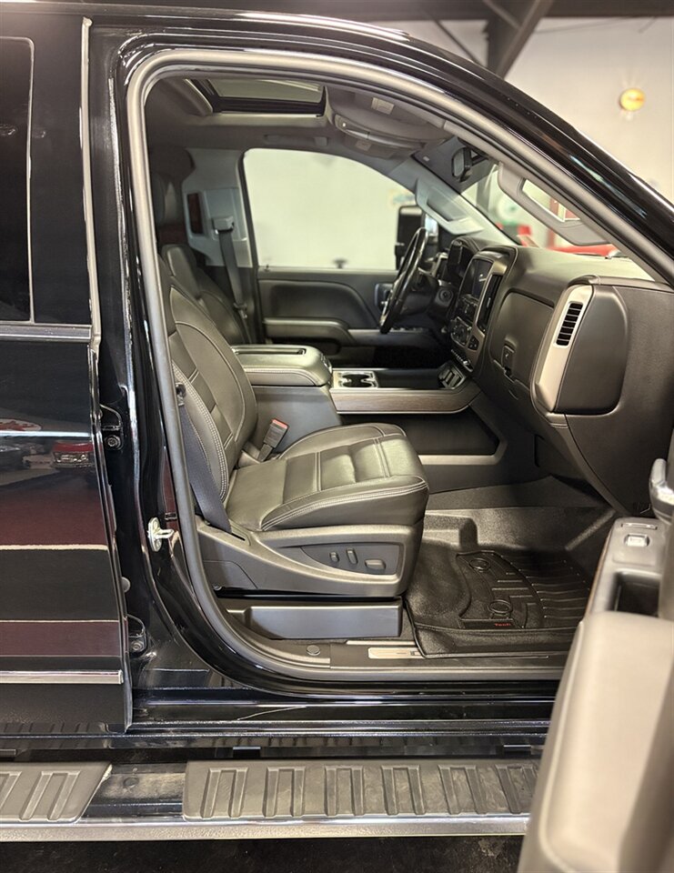 2019 GMC Sierra 3500HD Denali   - Photo 51 - Bismarck, ND 58503