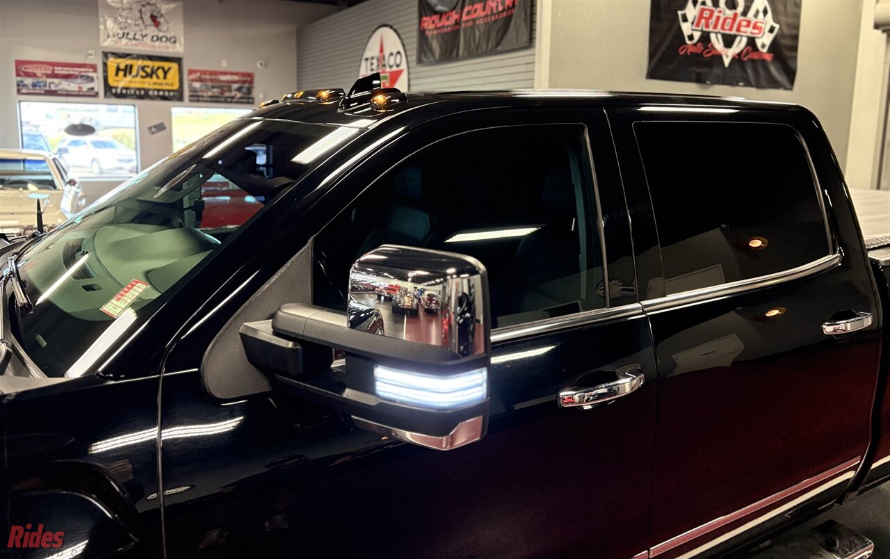 2019 GMC Sierra 3500HD Denali   - Photo 8 - Bismarck, ND 58503