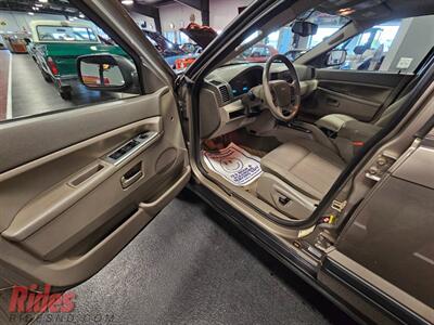 2005 Jeep Grand Cherokee Laredo   - Photo 23 - Bismarck, ND 58503