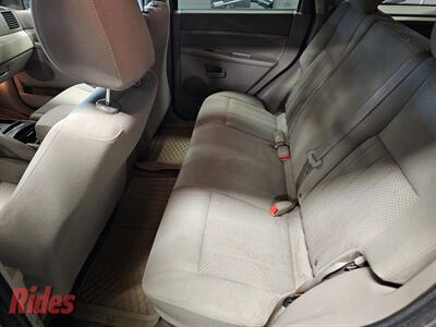 2005 Jeep Grand Cherokee Laredo   - Photo 20 - Bismarck, ND 58503