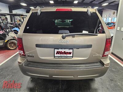 2005 Jeep Grand Cherokee Laredo   - Photo 10 - Bismarck, ND 58503