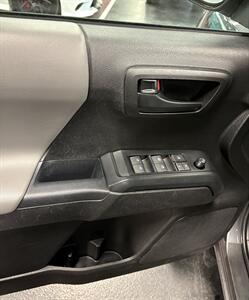 2022 Toyota Tacoma SR V6   - Photo 13 - Bismarck, ND 58503