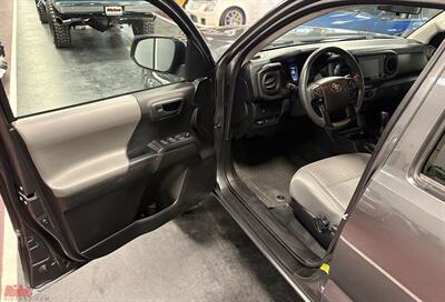 2022 Toyota Tacoma SR V6   - Photo 11 - Bismarck, ND 58503