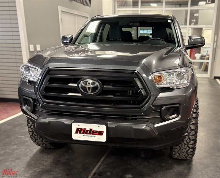 2022 Toyota Tacoma SR V6  