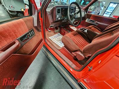 1994 Chevrolet K1500 Silverado   - Photo 22 - Bismarck, ND 58503