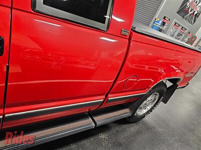1994 Chevrolet K1500 Silverado   - Photo 6 - Bismarck, ND 58503