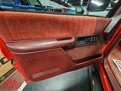1994 Chevrolet K1500 Silverado   - Photo 23 - Bismarck, ND 58503