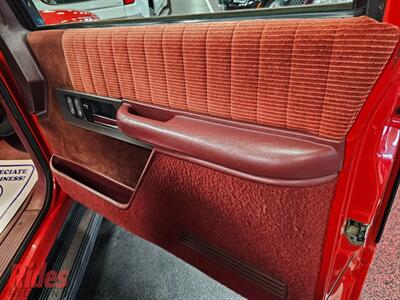 1994 Chevrolet K1500 Silverado   - Photo 21 - Bismarck, ND 58503