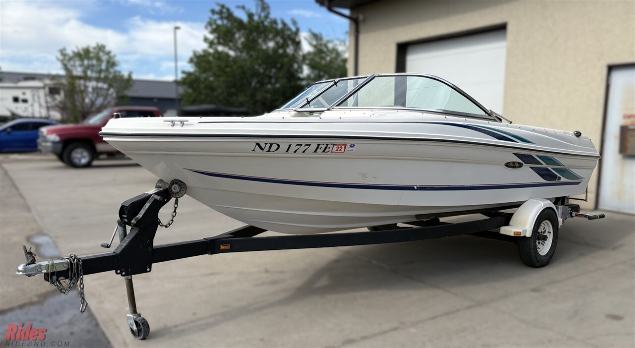 1999 SEA RAY 180 Runabout   - Photo 1 - Bismarck, ND 58503