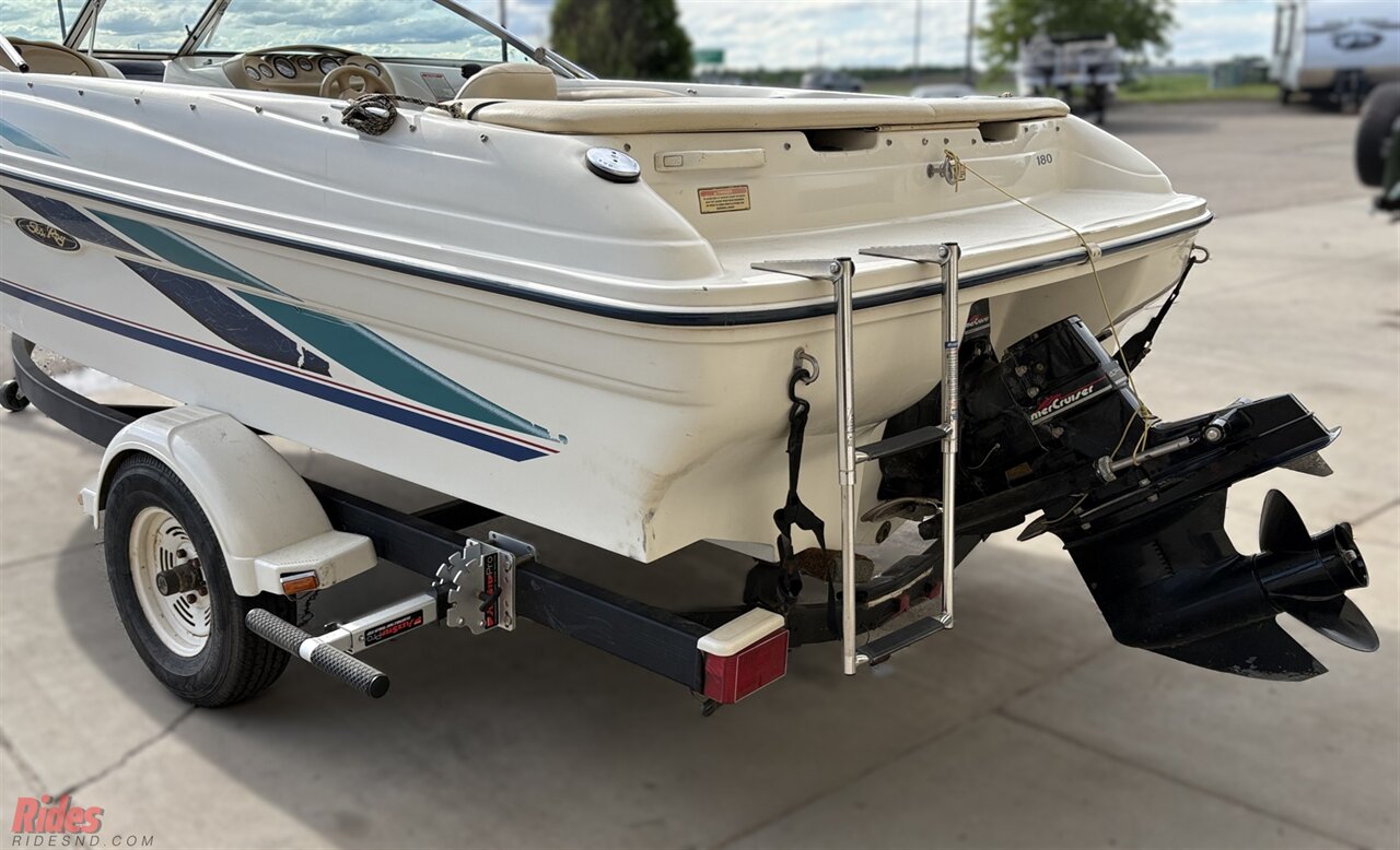 1999 SEA RAY 180 Runabout   - Photo 5 - Bismarck, ND 58503