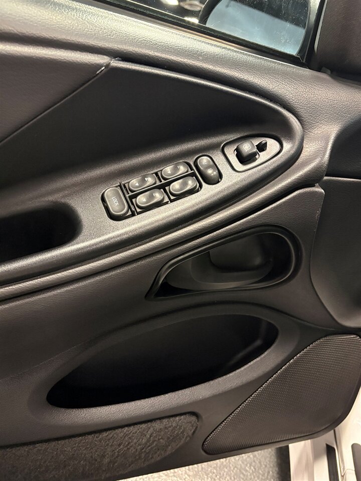 2001 Ford Mustang GT   - Photo 14 - Bismarck, ND 58503