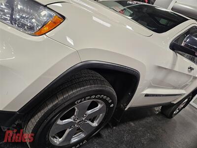 2011 Jeep Grand Cherokee Limited   - Photo 3 - Bismarck, ND 58503