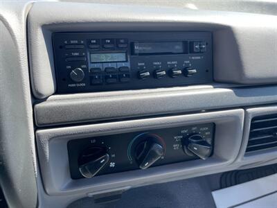 1995 Ford F-150 XL 2dr XL   - Photo 26 - Bismarck, ND 58503