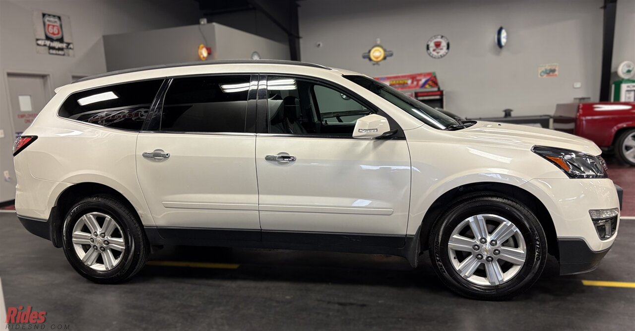 2013 Chevrolet Traverse LT   - Photo 24 - Bismarck, ND 58503
