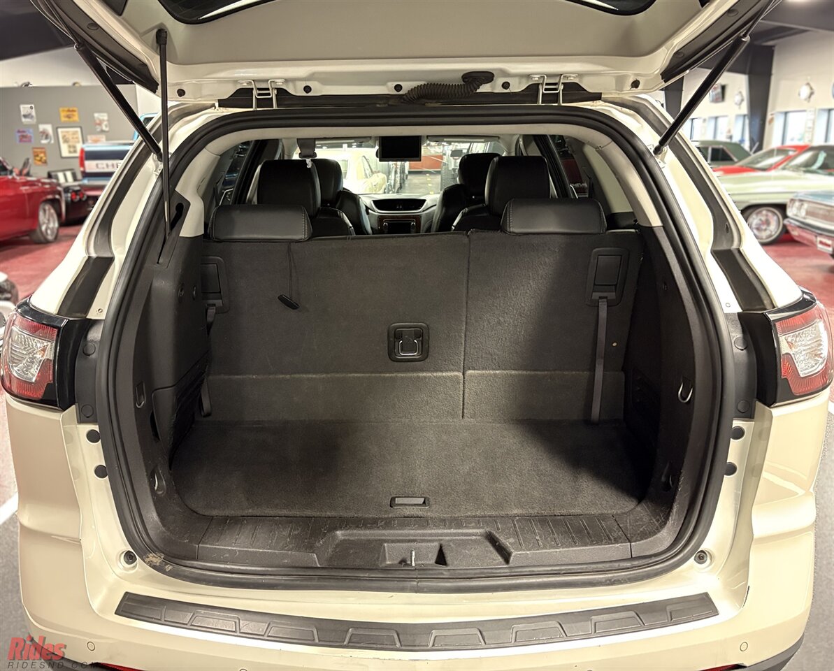 2013 Chevrolet Traverse LT   - Photo 21 - Bismarck, ND 58503
