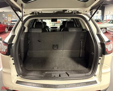 2013 Chevrolet Traverse LT   - Photo 21 - Bismarck, ND 58503
