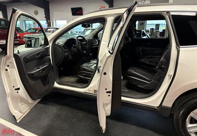 2013 Chevrolet Traverse LT   - Photo 6 - Bismarck, ND 58503