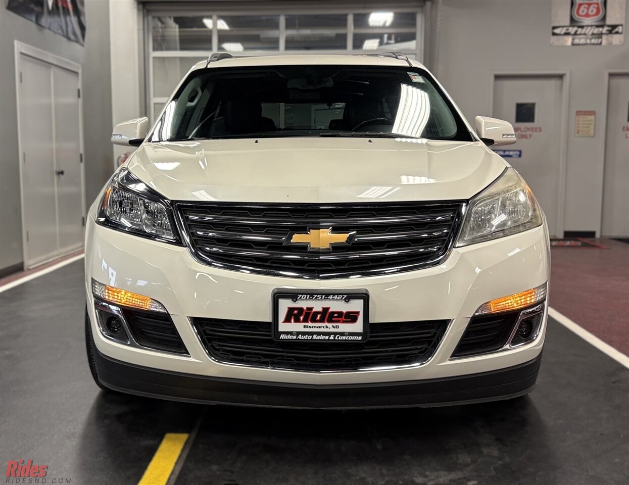 2013 Chevrolet Traverse LT   - Photo 30 - Bismarck, ND 58503