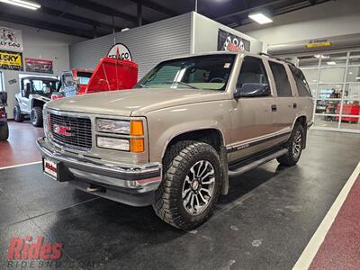 1999 GMC Yukon SLT   - Photo 1 - Bismarck, ND 58503