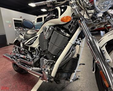 2009 Victory Ness Signature Series Cory Ness Jackpot   - Photo 24 - Bismarck, ND 58503