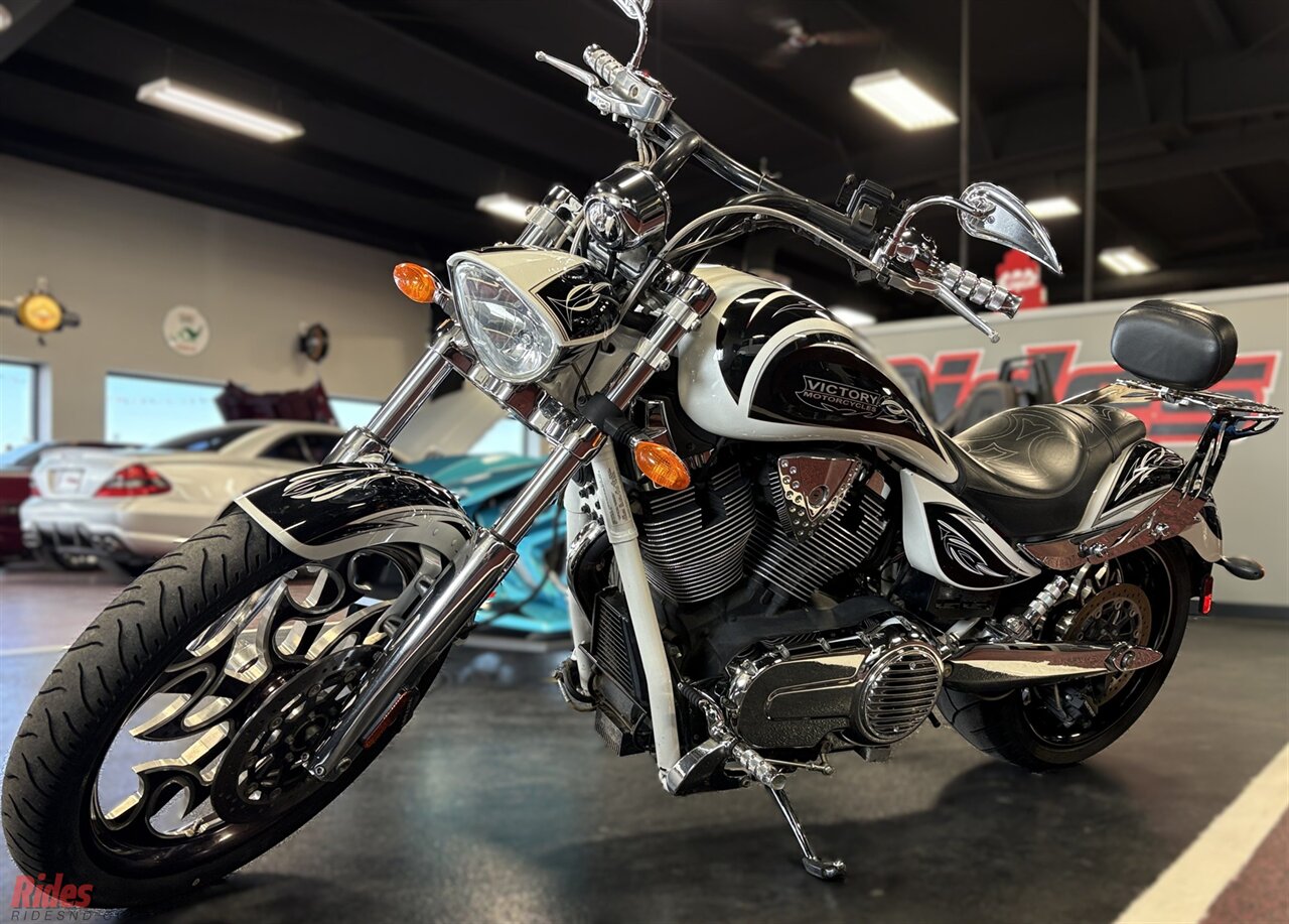 2009 Victory Ness Signature Series Cory Ness Jackpot   - Photo 1 - Bismarck, ND 58503