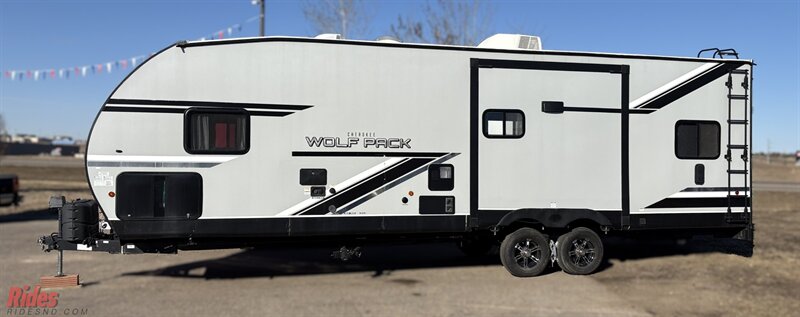 2021 Forest River Cherokee WOLF PACK 23 15  
