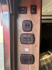 2021 Forest River Cherokee WOLF PACK 23 15   - Photo 10 - Bismarck, ND 58503