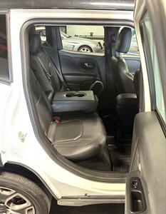 2016 Jeep Renegade Limited   - Photo 23 - Bismarck, ND 58503