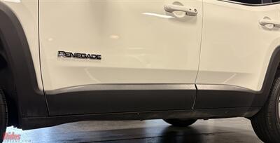 2016 Jeep Renegade Limited   - Photo 7 - Bismarck, ND 58503