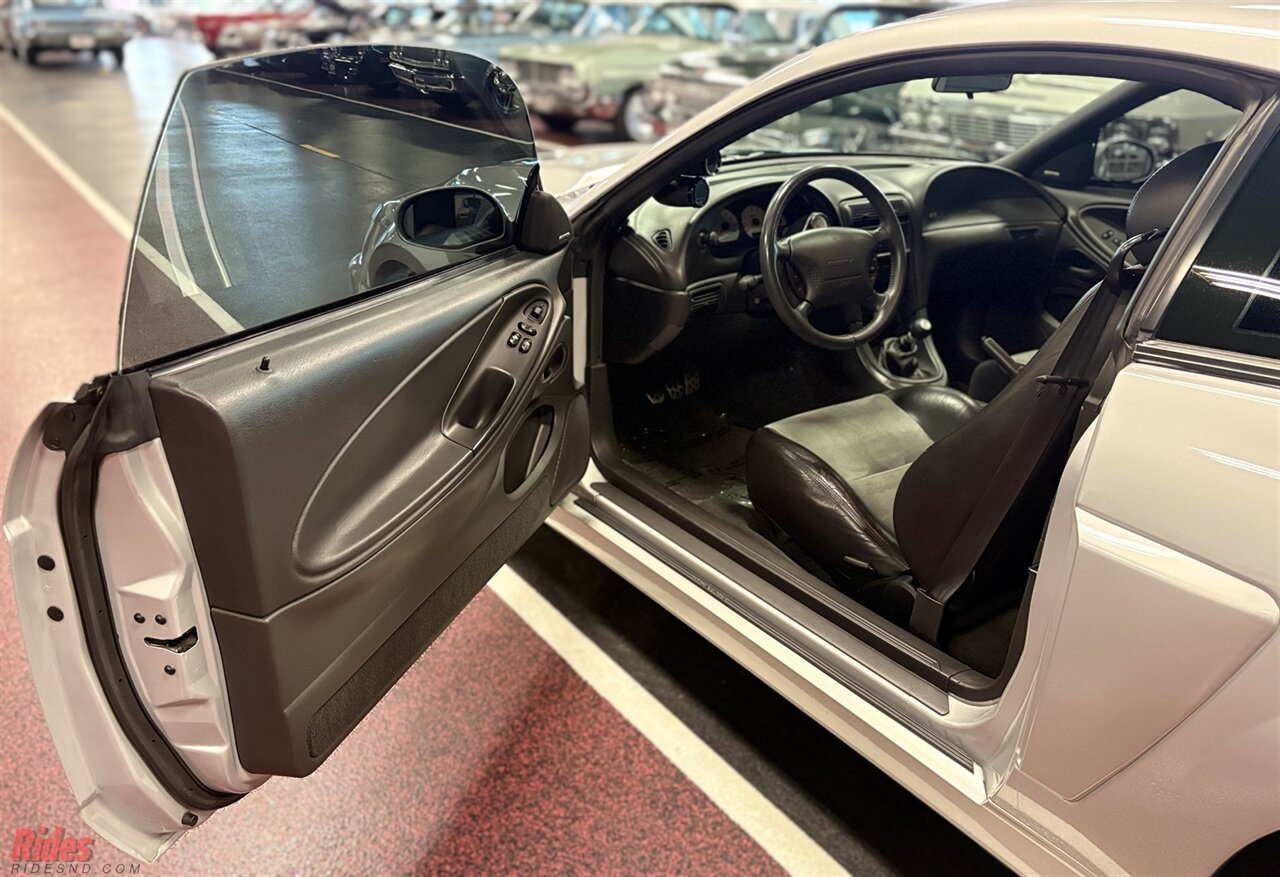 2003 Ford Mustang SVT Cobra   - Photo 9 - Bismarck, ND 58503