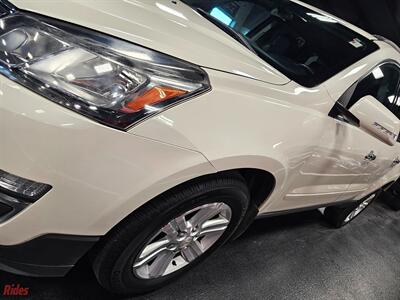 2013 Chevrolet Traverse LT   - Photo 3 - Bismarck, ND 58503