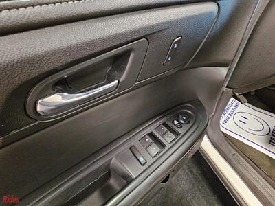 2013 Chevrolet Traverse LT   - Photo 28 - Bismarck, ND 58503