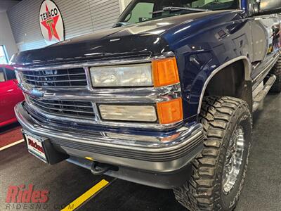 1998 Chevrolet K1500 Silverado   - Photo 2 - Bismarck, ND 58503