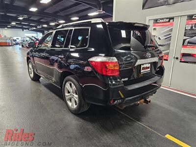 2010 Toyota Highlander Limited   - Photo 8 - Bismarck, ND 58503