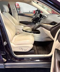 2015 Lincoln MKC Select Plus   - Photo 31 - Bismarck, ND 58503