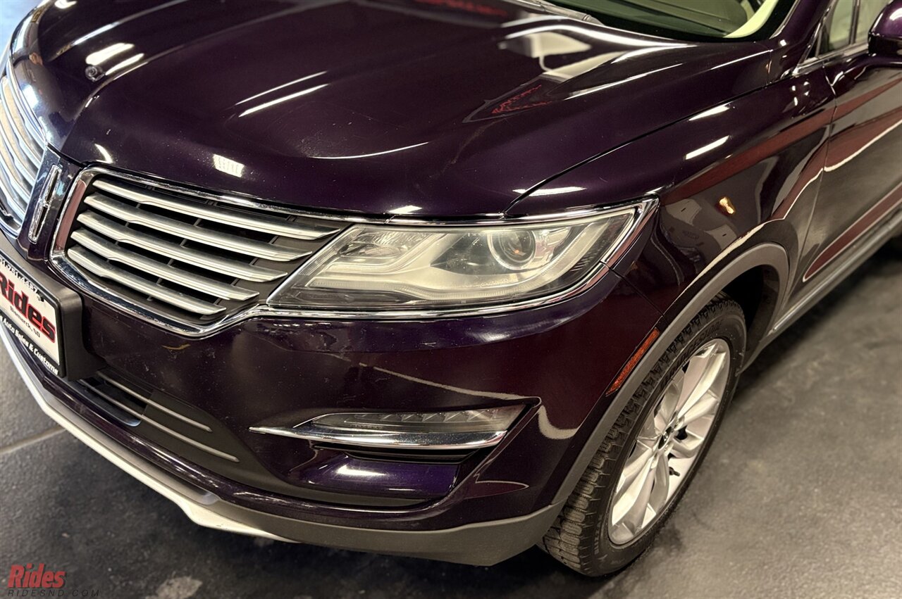 2015 Lincoln MKC Select Plus   - Photo 3 - Bismarck, ND 58503