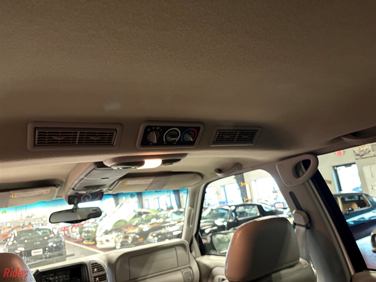 1999 Chevrolet Suburban K1500 LT   - Photo 36 - Bismarck, ND 58503