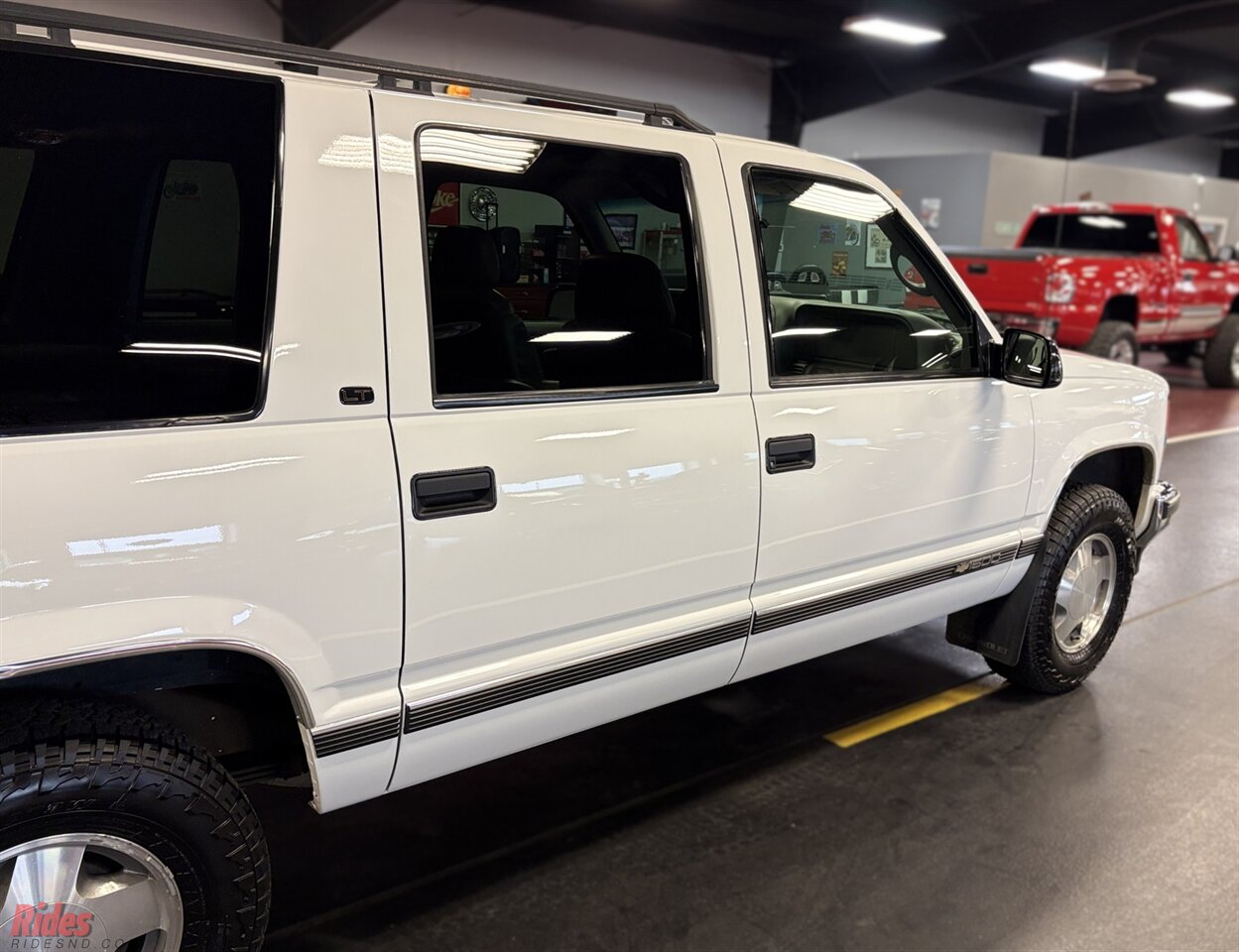 1999 Chevrolet Suburban K1500 LT   - Photo 56 - Bismarck, ND 58503