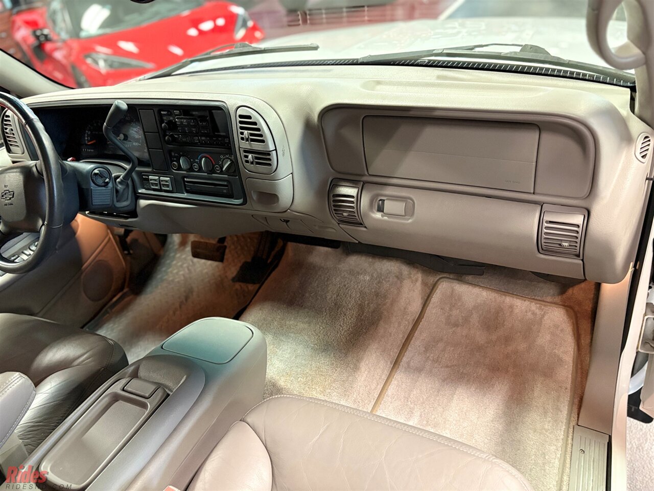 1999 Chevrolet Suburban K1500 LT   - Photo 65 - Bismarck, ND 58503