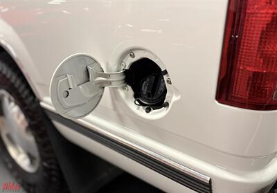 1999 Chevrolet Suburban K1500 LT   - Photo 41 - Bismarck, ND 58503