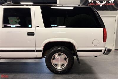 1999 Chevrolet Suburban K1500 LT   - Photo 40 - Bismarck, ND 58503