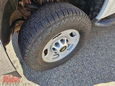 2015 Chevrolet Silverado 2500 Work Truck   - Photo 6 - Bismarck, ND 58503