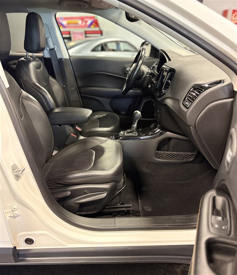 2019 Jeep Compass Limited   - Photo 31 - Bismarck, ND 58503