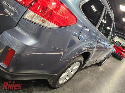 2013 Subaru Outback 2.5i Premium   - Photo 11 - Bismarck, ND 58503