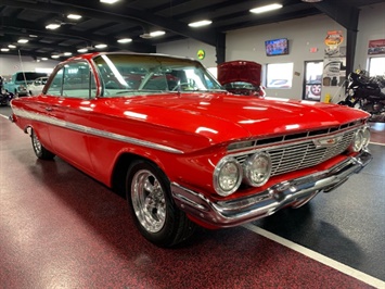 1961 Chevrolet Impala   - Photo 14 - Bismarck, ND 58503