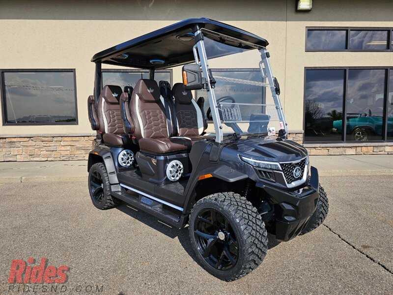 2025 EVOLUTION D-Max XT4  