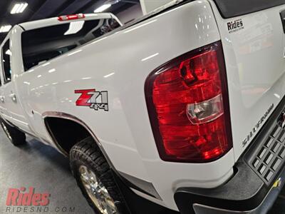 2013 Chevrolet Silverado 2500 LTZ   - Photo 10 - Bismarck, ND 58503
